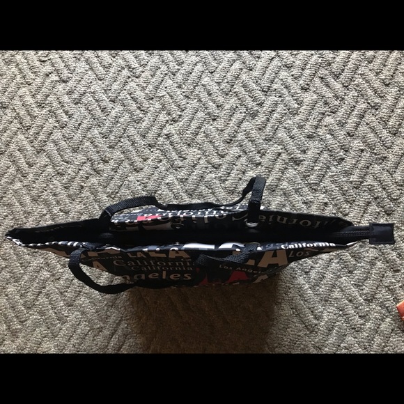 Travel Tote - Picture 6 of 7